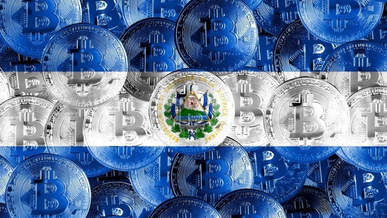 Santander: El Salvador's Bitcoin Adoption Fuels Tourism Boom